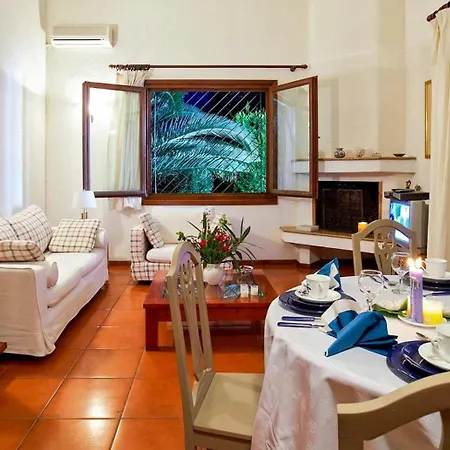 Луксозна вила Erato - Your Dream Getaway In Sani Seaside